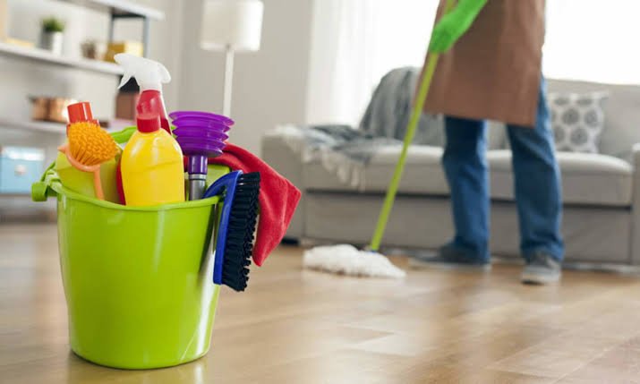 How to Clean Your House Fast Before Guests Arrive (2026 Guide)
